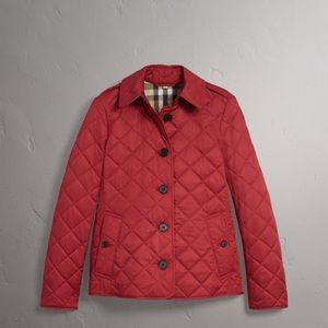 Meet your Posher, Nhi